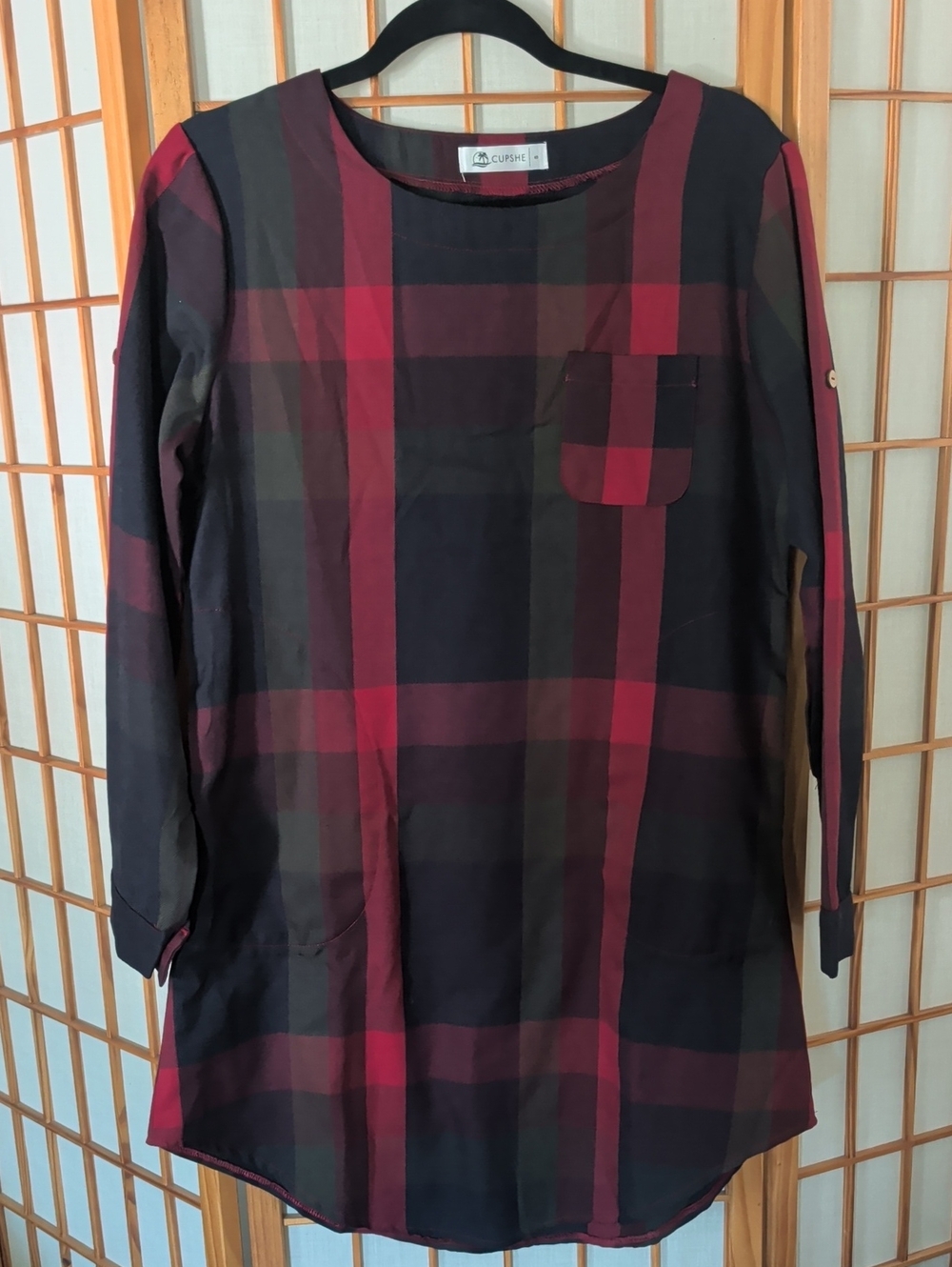 Cupshe Black and Red Plaid Convertible Sleeve Dress